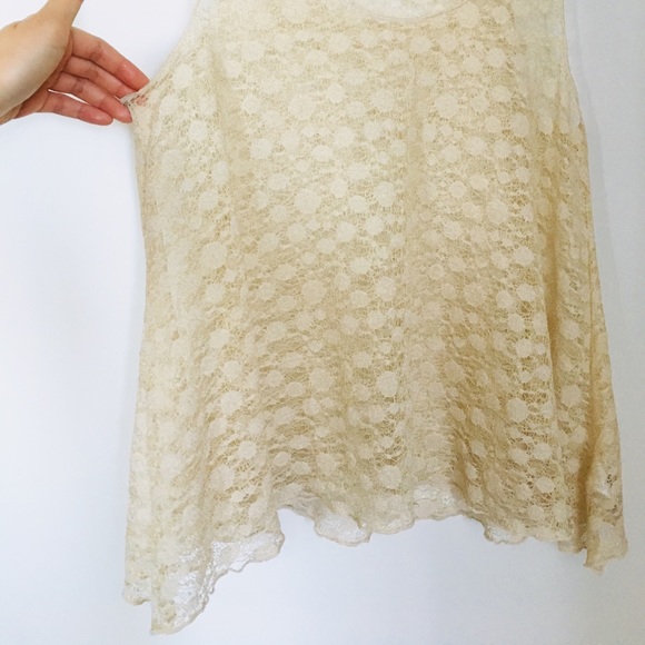 🤑FREE w/ purchase! Twenty One Shimmery Lace Tank - Picture 5 of 16